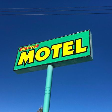 Alpine Motel Rocky Mountain House Ngoại thất bức ảnh