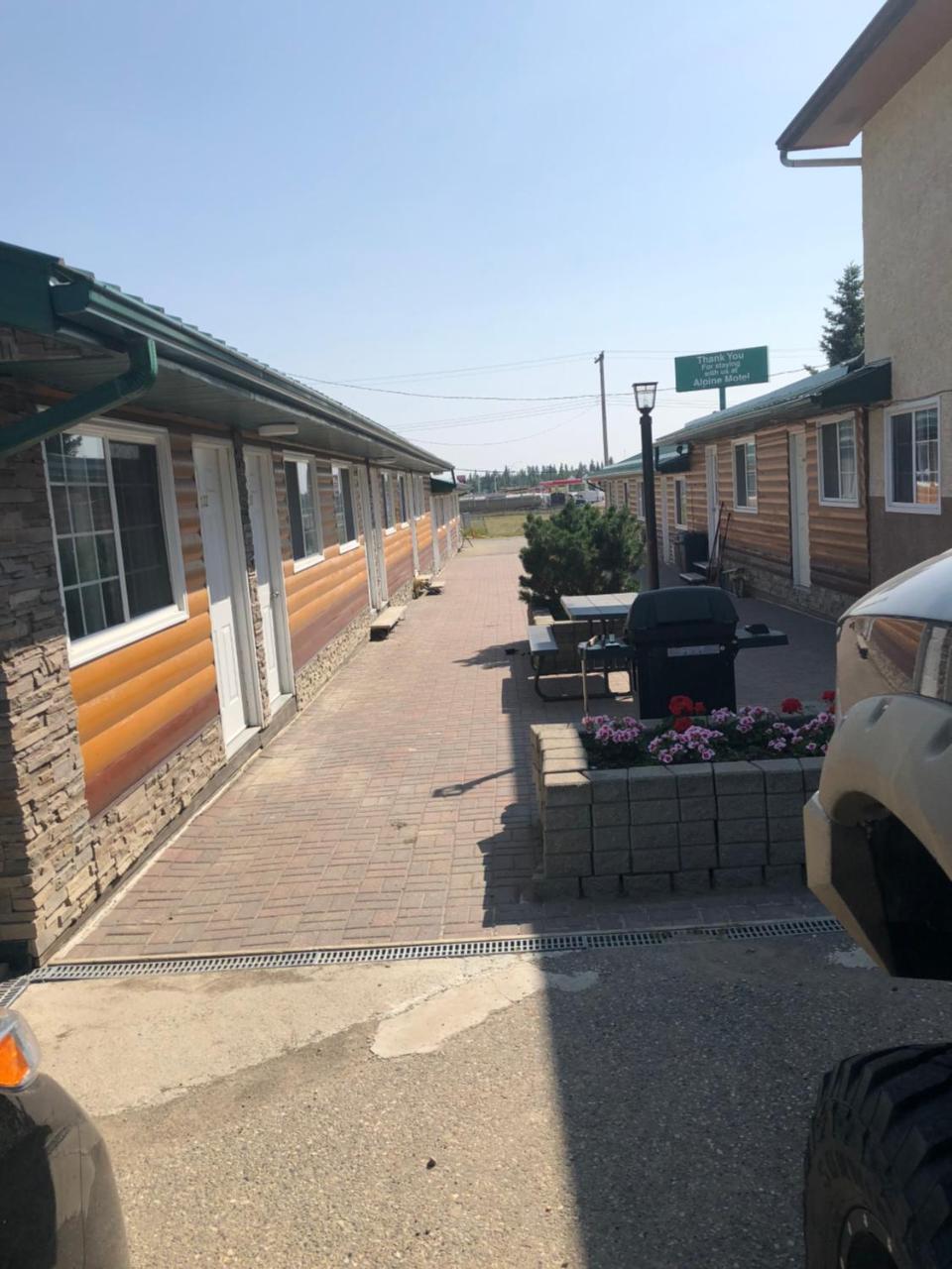 Alpine Motel Rocky Mountain House Ngoại thất bức ảnh