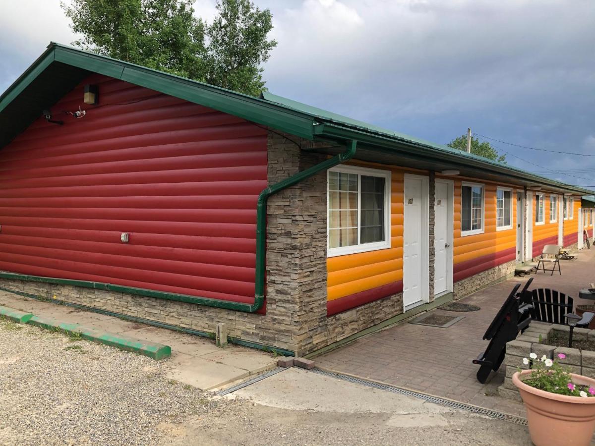 Alpine Motel Rocky Mountain House Ngoại thất bức ảnh